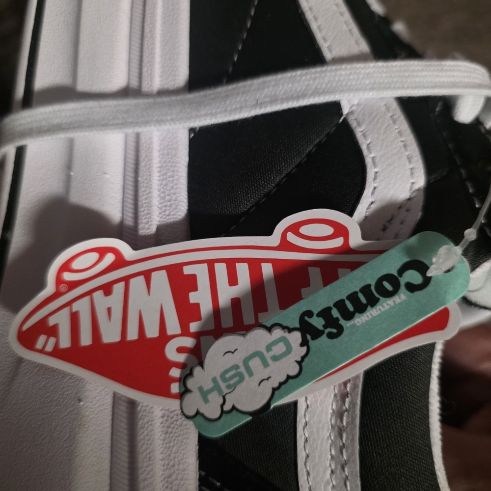 Vans Black & White Old Skool Men's White Wall Sneakers - Picture 2 of 5